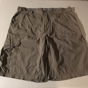 Columbia Women's Brown Cargo Shorts Size Large